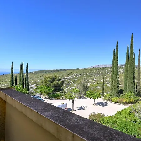 4 Pers Piscine, Cassis